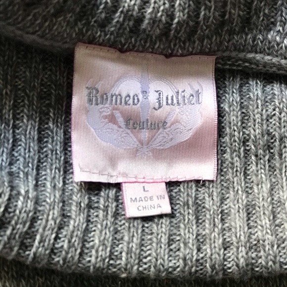 Romeo & Juliet Couture Sweater. Size: Large. - Picture 4 of 5